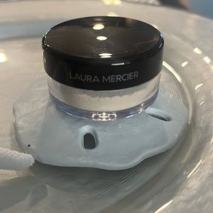 LAURA MERCIER • Translucent Loose Setting Powder